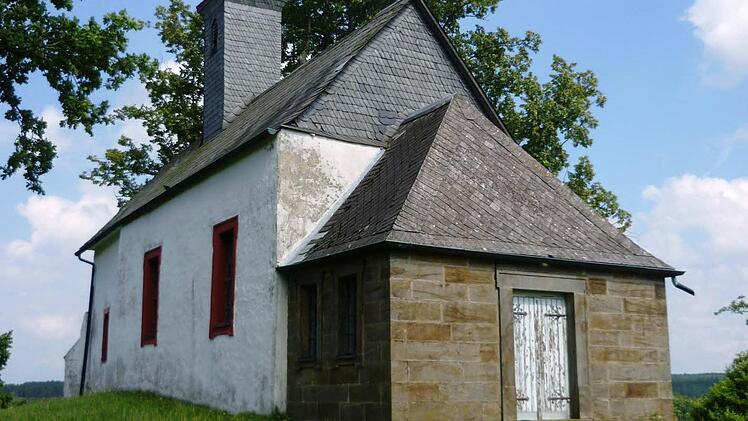 Die Bayerische Landesstiftung unterstützt die Sanierung der Wallersberger St.-Katharina-Kapelle mit 19500 Euro. Die Gesamtkosten für die Maßnahme belaufen sich auf 220000 Euro. Foto: Stephan Stöckel.