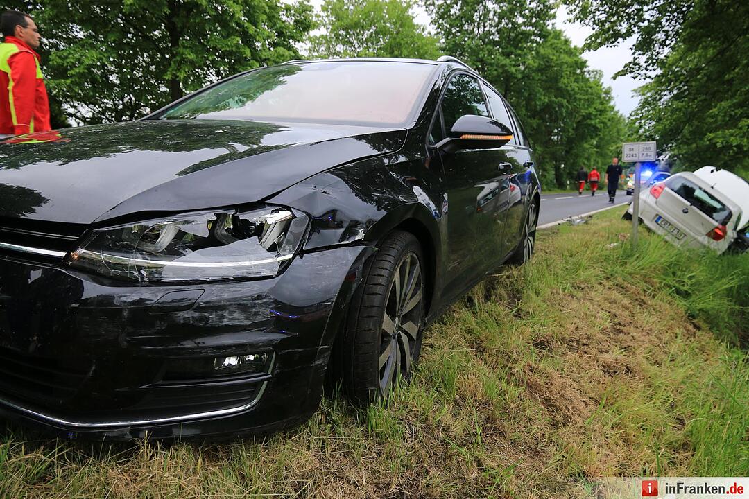 Autos kollidieren in Neunkirchen am Brand