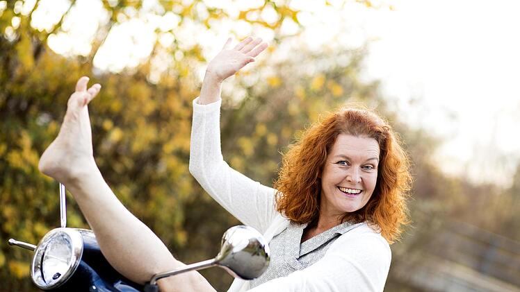 Die Kabarettistin Annette von Bamberg spricht bei ihrem Auftritt am 11. September im Wasserhaus über das Thema "Es gibt ein Leben über 50 - jedenfalls für Frauen". Karten gibt es im Vorverkauf. Foto: Jan-Phillipp Stehli