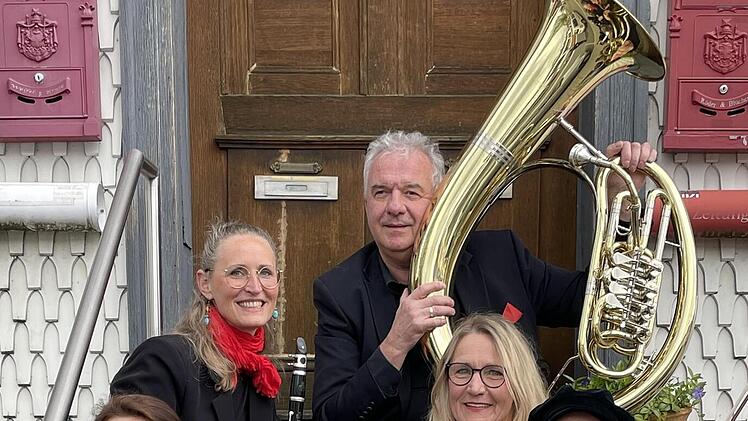 Leri Lero ist ein Quintett aus dem Raum Frankfurt/Main-Kinzig-Kreis.