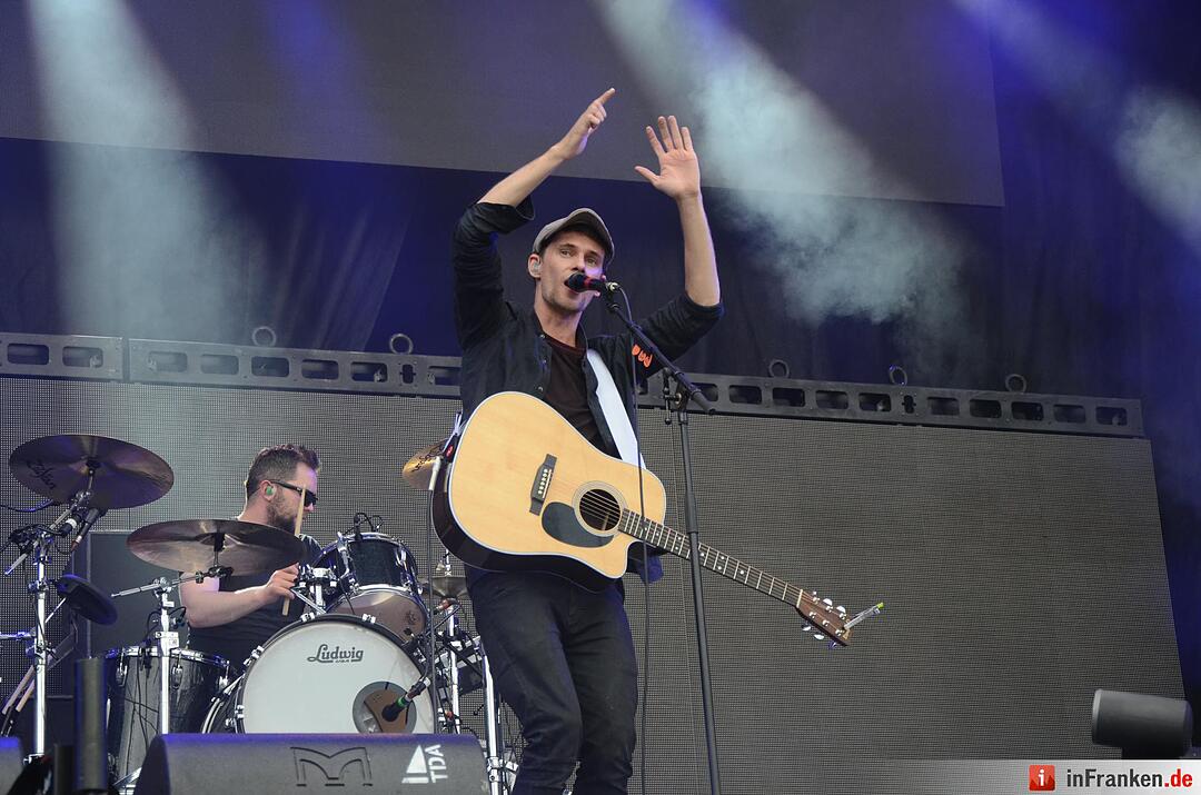 Rock im Park 2016 - Walking On Cars