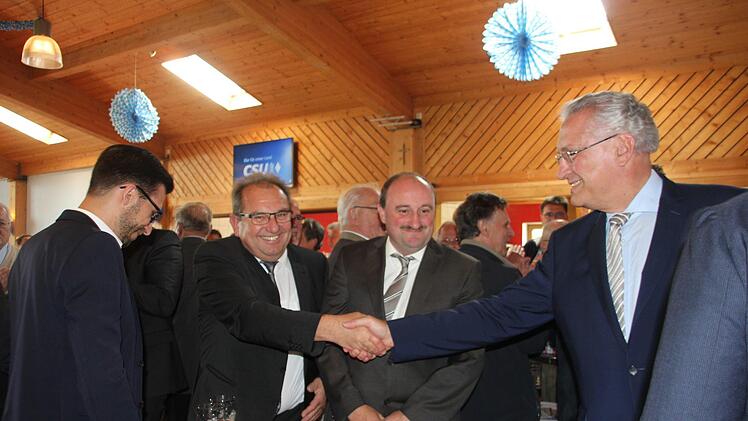 Eindrücke vom Ministerbesuch in Neufang. Foto: Veronika Schadeck