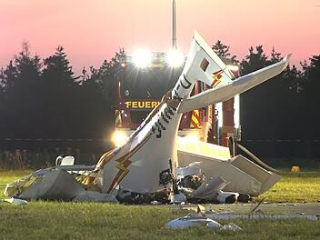 Am Flugplatz Kulmbach stürzte am Donnerstagabend (22.04.2021) ein Kleinflugzeug ab. Nun konnte die Ursache für den Absturz herausgefunden werden.