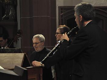 Norbert Düchtel und Andreas Strehler (von links) zeigten im Finale welche gute Akustik und welches bezauberndes Flair die Stadtpfarrkirche hat. Foto: Peter Klopf