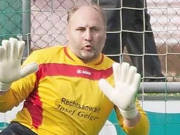 Ein Mann der guten Taten und gro&szlig;en Paraden: "Siggi" Kirschbauer starb mit 49 Jahren. Foto: Archiv