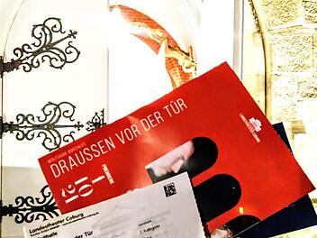 Mit der Neuinszenierung von Wolfgang Borcherts "Draußen vor der Tür" gelang dem Landestheater Coburg ein erfolgreicher Start ins Premieren-Wochenende.Foto: Jochen Berger