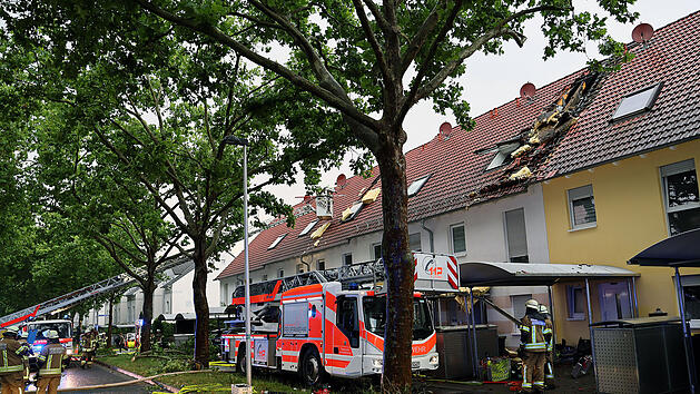 26.06.2024 - Aschaffenburg, Rhönstraße - Dachstuhlbrand