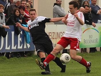 Dominik Rippstein (links), der zuletzt fehlte, ist beim Saisonfinale gegen den TSV Lengfeld wieder im Kader des FC Sand.