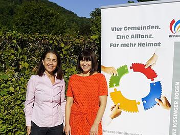 Die neue Allianzmanagerin  Beata Schm&auml;ling (links) stellte Projekte der Allianz Kissinger Bogen vor. Die ehemalige Allianzmanagerin Ganna Kravchenko verabschiedete der Gemeinderat. Foto Archiv: Stephanie Kunder