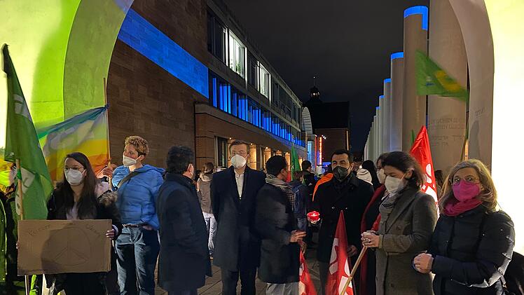 Nach Angriff Russlands: 3000 Menschen demonstrieren in Nürnberg für Frieden in Europa