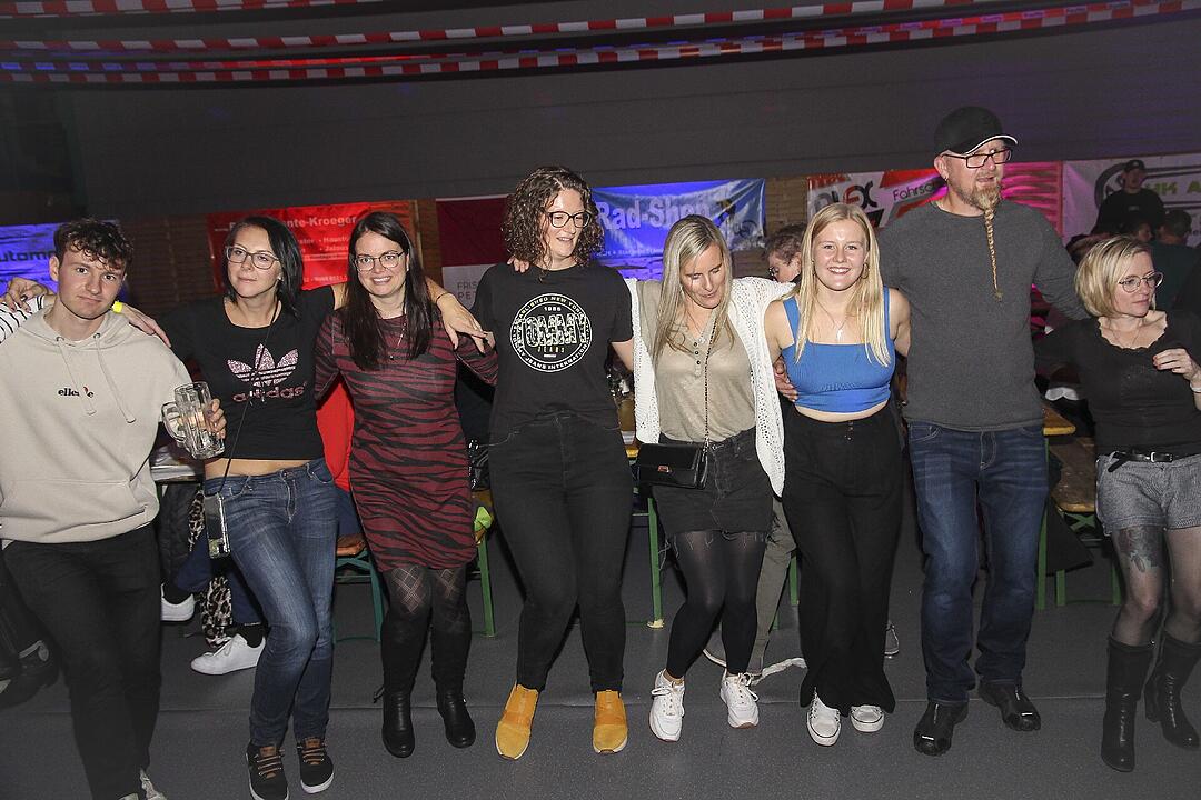 Party und Tanz in der Dreifachhalle
