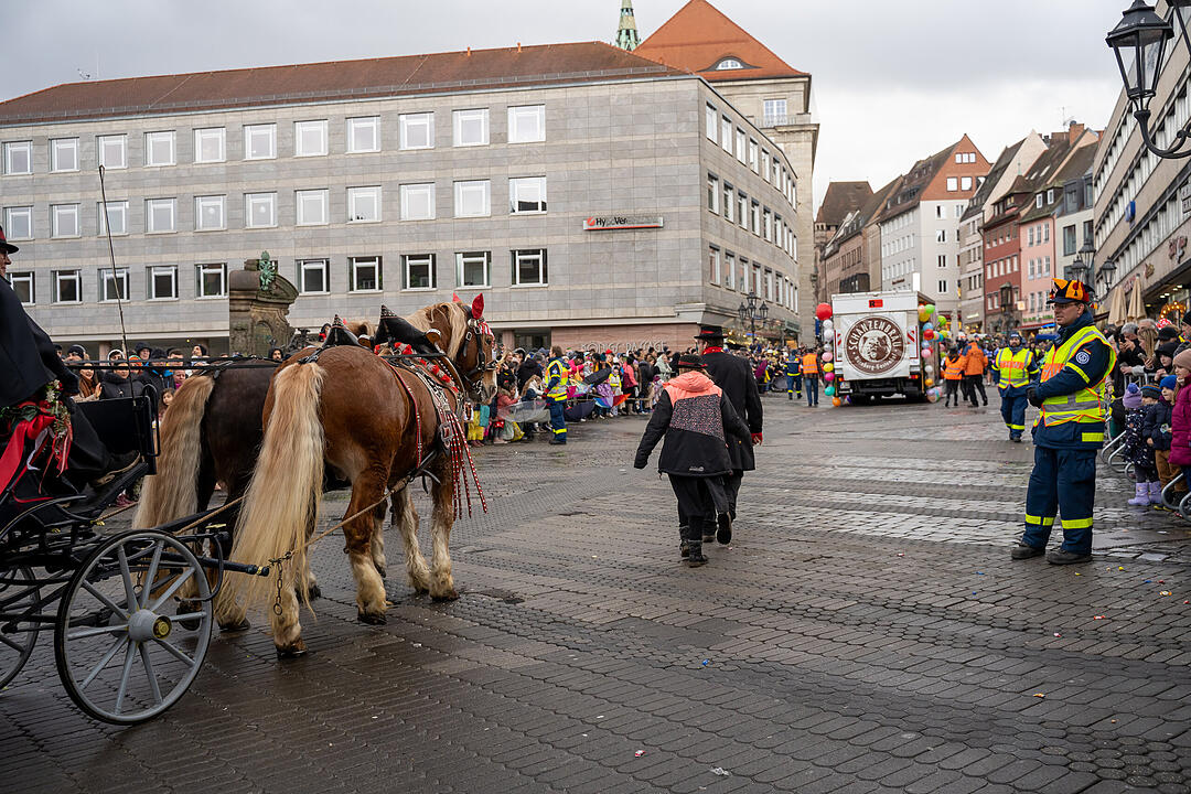 Der traditionelle Umzug zog ca. 70.000 Faschingsfreunde an.