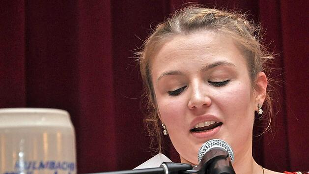 Sie hat ihre &bdquo;Feuertaufe&ldquo; mit Bravour bestanden: Michaela Grie&szlig;hammer als &bdquo;Mama Frankonia&ldquo;.