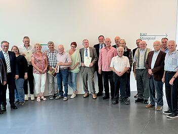 Landkreis Erlangen-Höchstadt: Feldgeschworene geehrt - "wichtige Bindeglieder zwischen Tradition und Moderne"