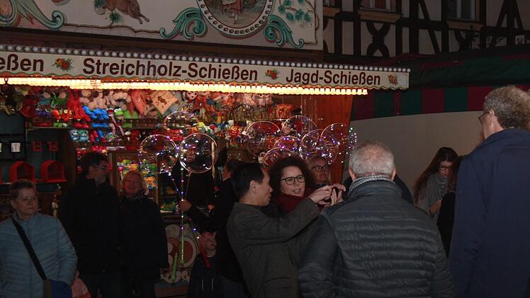 Impressionen vom Auftakt der Martini-Kirchweih    Foto: Richard Sänger