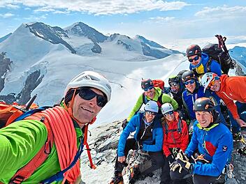 Gipfelgl&uuml;ck am Allalinhorn.Andi Grau