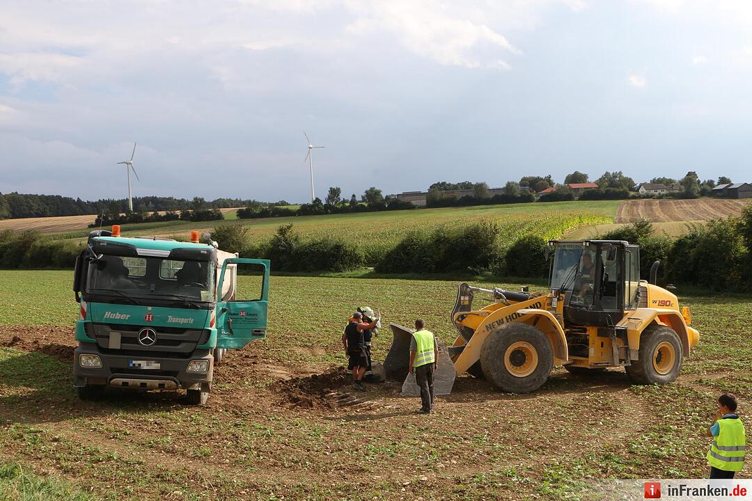 Lkw überschlägt sich bei Langenaltheim
