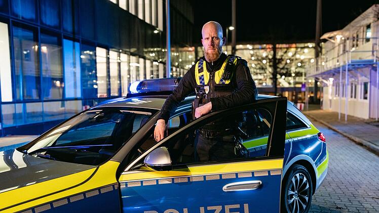 Die Doku-Reihe begleitet Hamburger Polizisten bei ihren Eins&auml;tzen jenseits der &uuml;blichen B&uuml;rozeiten.