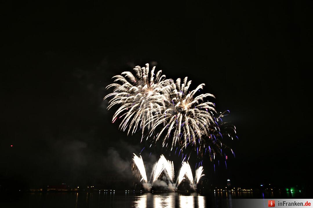 03Volksfest Nürnberg - das Feuerwerk