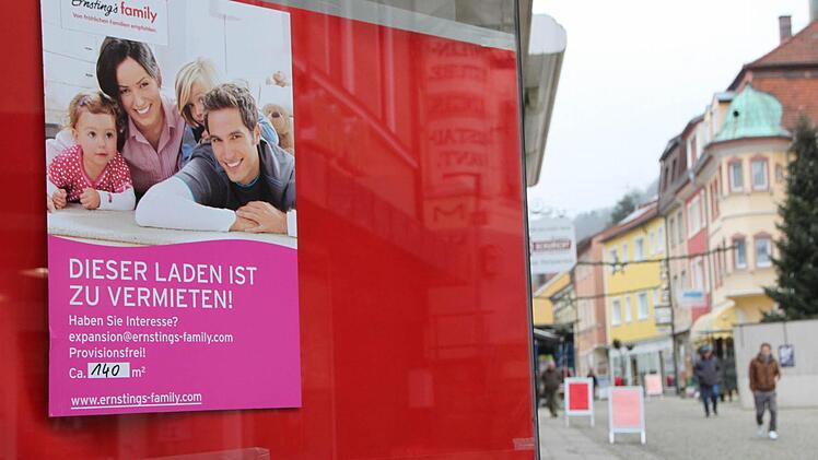 In der vergangenen Woche ist die Filiale von Ernsting's Family vom Marktplatz ins neue Fachmarktzentrum umgezogen. Foto: Ulrike Müller