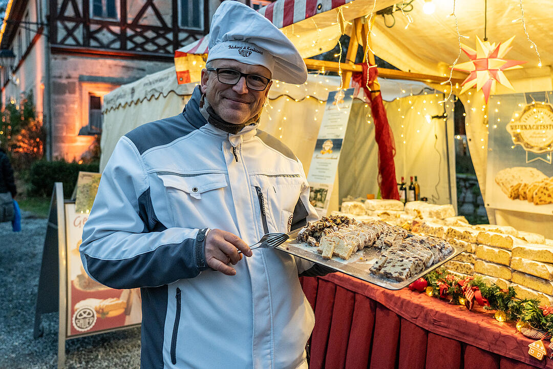 Der wunderschöne Weihnachtsmarkt ist ein Erlebnis für die ganze Familie!