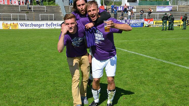 ...über den Klassenerhalt in der Regionalliga Bayern: Sicher war es eine anstrengende Saison, weil wir zwar einige Höhen, aber im Frühjahr schon auch einige Sorgen hatten. Am Ende steht der Klassenerhalt. Und da wir dies erreicht haben, bin ich mehr als zufrieden.