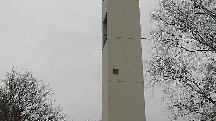 Der markante Turm der Johanneskirche bietet seinen Besuchern einen Ausblick bis nach Thüringen und ins Obere Maintal. Foto: Martin Koch