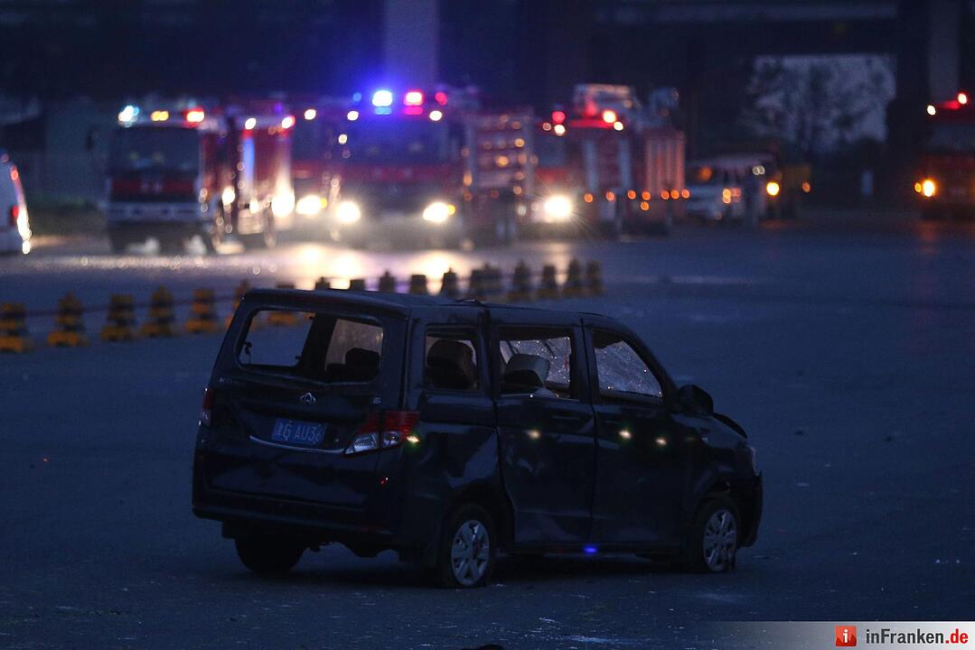 Huge explosion rocks Chinese port city of Tianjin