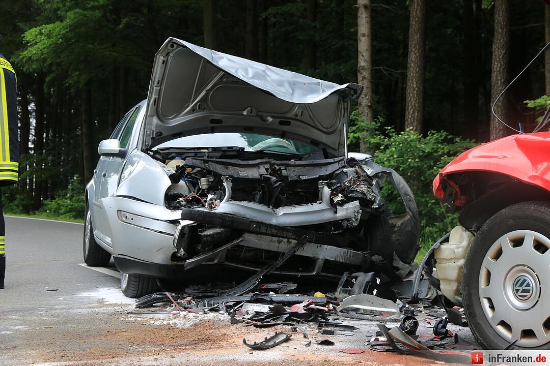 Unfall bei Roßdorf - drei Verletzte