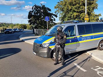 Gro&szlig;einsatz der Polizei: Mann mit Schusswaffe in Kelheim
