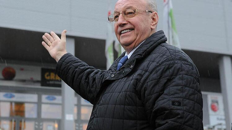 Franz Stegner fühlt sich nach eigenen Worten als Ehrenmitglied des VfL Frohnlach verpflichtet, dem Verein unter die Arme zu greifen. Der 77-Jährige plädiert ganz klar für eine Fusion mit dem SC Sylvia Ebersdorf. Foto: Archiv