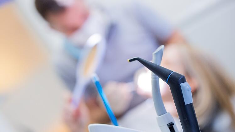 Landkreis Bamberg: Experte gibt Tipps zu Ernährung und Zahnhygiene bei Demenz