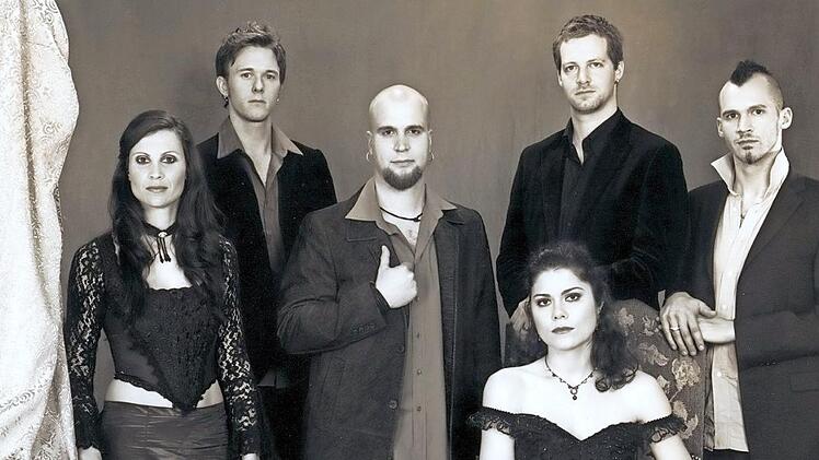 "Schandmaul” ist die erfolgreichste und bekannteste Band des Schosshof-Festivals. Foto: PR