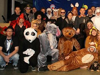 Zahlreiche Darsteller bereicherten den Kappenabend der Fuschter Euls.   Foto: Fuschter Euls