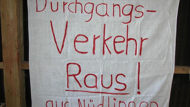 Proteste in Nüdlingen wegen des Durchgangsverkehrs. Foto: Ewald Kiesel