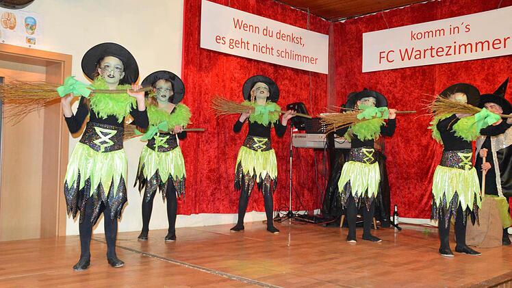 Fasching beim FC Poppenlauer  Foto: Annette Warmuth