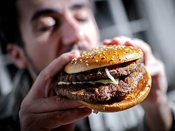KI entwirft Rezepte f&uuml;r Burger