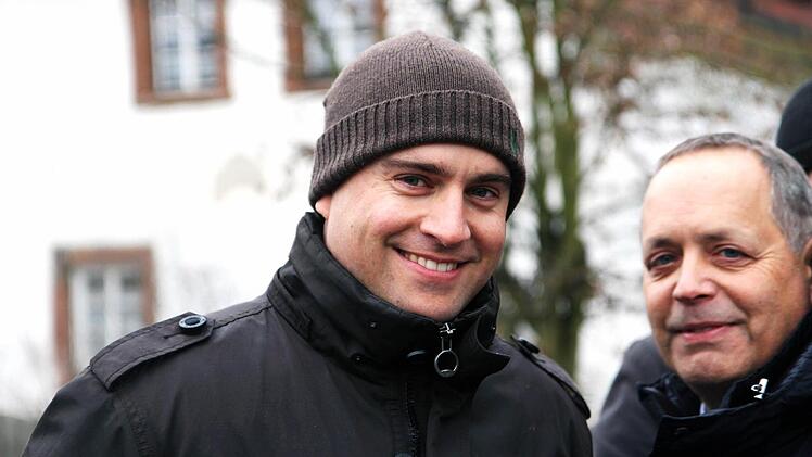Die Bauherren Sebastian (links) und Herbert Brauner