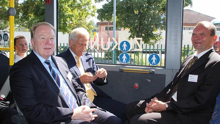 Der Stadtbus war voll.