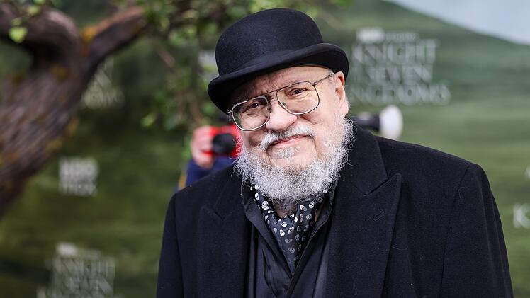 Er ist der Sch&ouml;pfer des Ganzen: "A Knight of Seven Kingdoms" basiert auf Erz&auml;hlungen von "Game of Thrones"-Autor George R.R. Martin. Der US-amerikanische Fantasy-Gro&szlig;meister hat die neue "GoT"-Serie mitentwickelt.