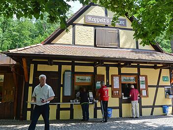 Wir haben die inFranken.de-Facebook-Nutzer nach ihren Lieblings-Bierkellern gefragt. Auf dem zweiten Platz landete der Roppelt's Keller in Stiebarlimbach (Kreis Forchheim).