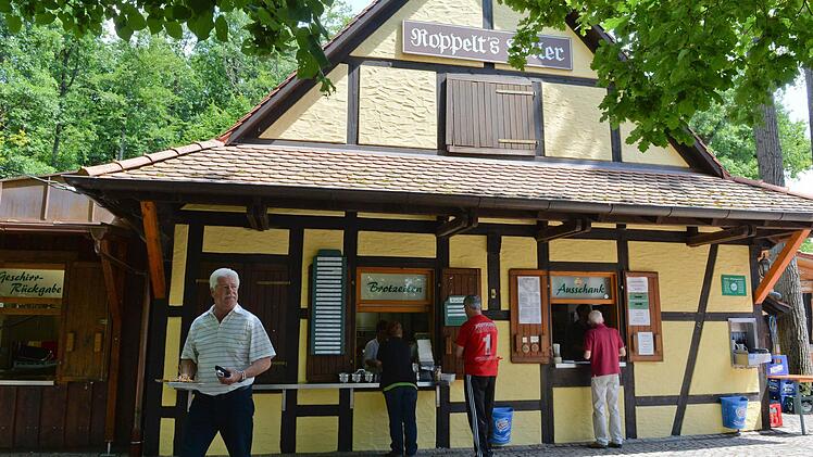 Wir haben die inFranken.de-Facebook-Nutzer nach ihren Lieblings-Bierkellern gefragt. Auf dem zweiten Platz landete der Roppelt's Keller in Stiebarlimbach (Kreis Forchheim).