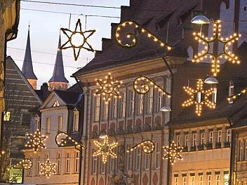 Weihnachtsbeleuchtung in Bambergs Stra&szlig;en Foto: Ronald Rinklef