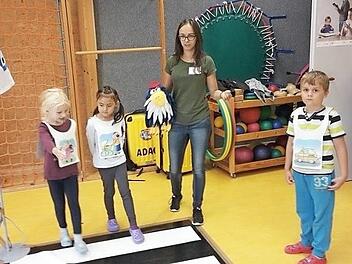 Franziska Leitschuh leitete die Kinder an. Foto: Automobilclub Neunkirchen