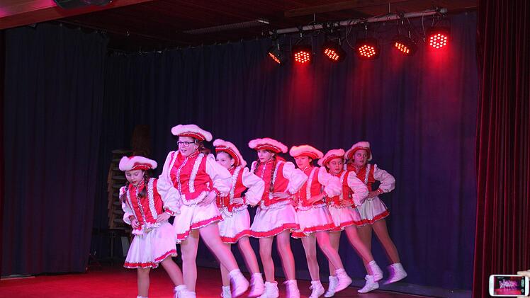 Die kleine Garde der Faschingsfreunde Buchbach