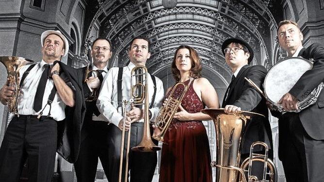 Jazz mit der "BlechMafia" gibt es beim Musiksommer Obermain auf Kloster Banz. Foto: BlechMafia Nürnberg