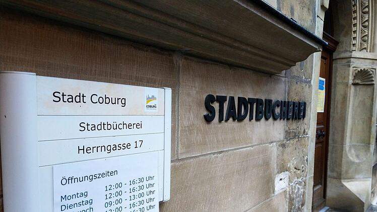 Auch in der Lockdown-Phase bis Ende November bleibt die Stadtbücherei Coburg geöffnet.Foto: Jochen Berger