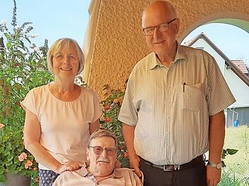 Auch Bürgermeister Klaus Homann war unter den Gratulanten und brachte dem Jubelpaar die Glückwünsche der Gemeinde.