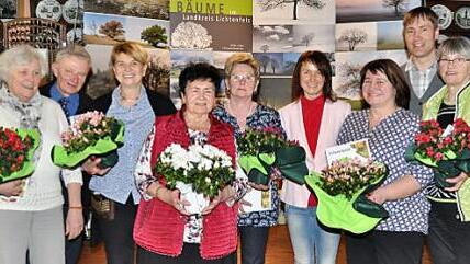 Die geehrten Mitglieder des Obst- und Gartenbauvereins Mainroth und Umgebung Foto: Ingrid Kohles