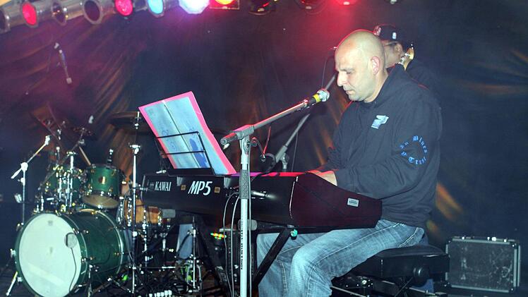 Die Tonkünstler von der GProject Blues Band bewiesen, dass der Blues lebendiger ist, denn je.  Foto: Michael Wunder